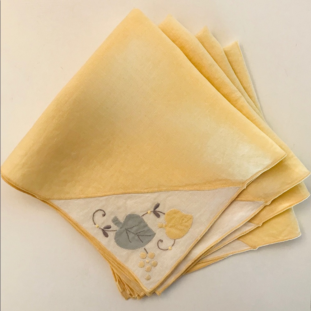 2/$17 Brand New Embroidered Linen Napkins